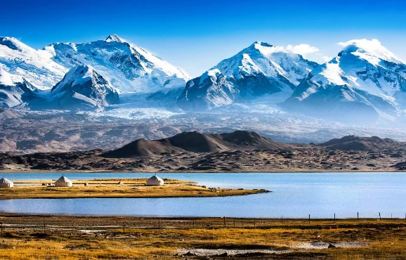 昆仑山脉的旅游景点